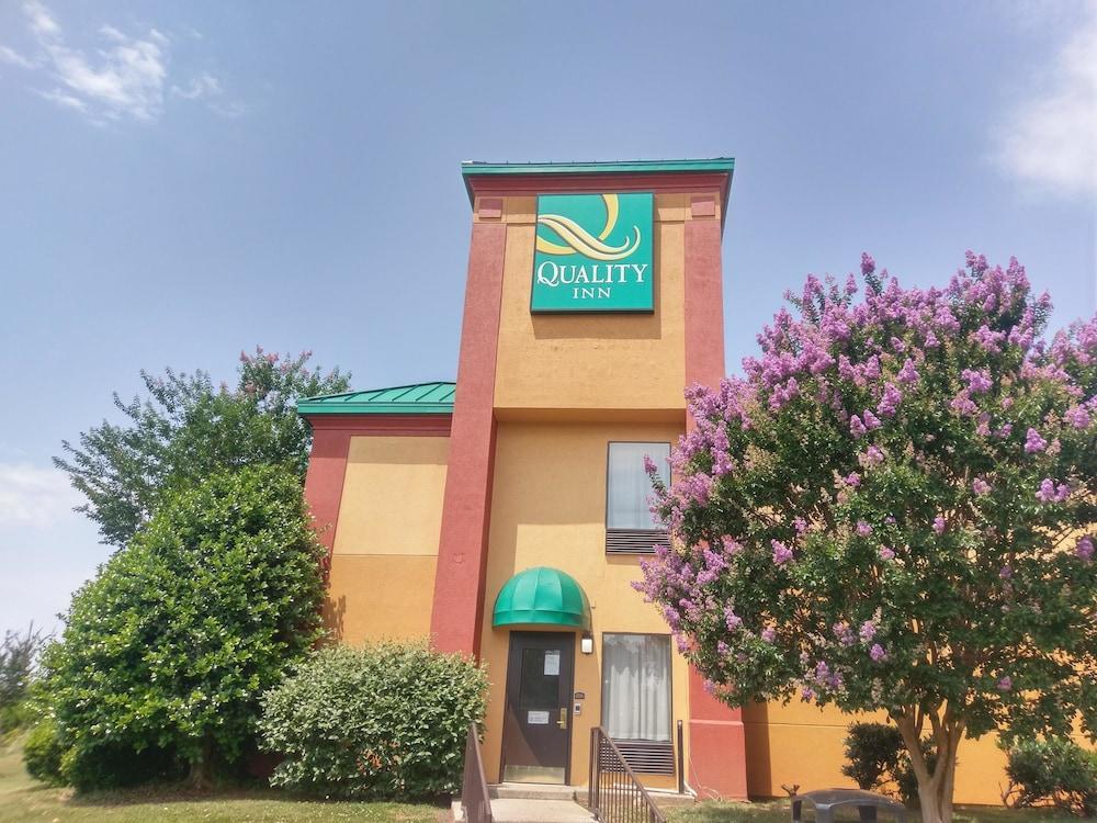 Quality Inn & Suites Clemmons I-40 Екстериор снимка