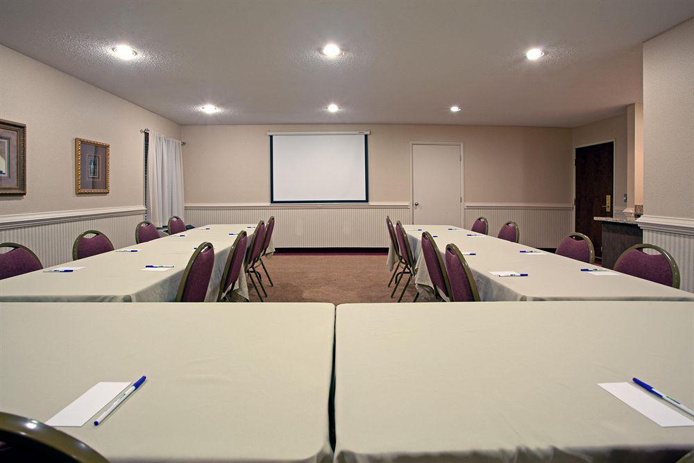 Quality Inn & Suites Clemmons I-40 Съоръжения снимка