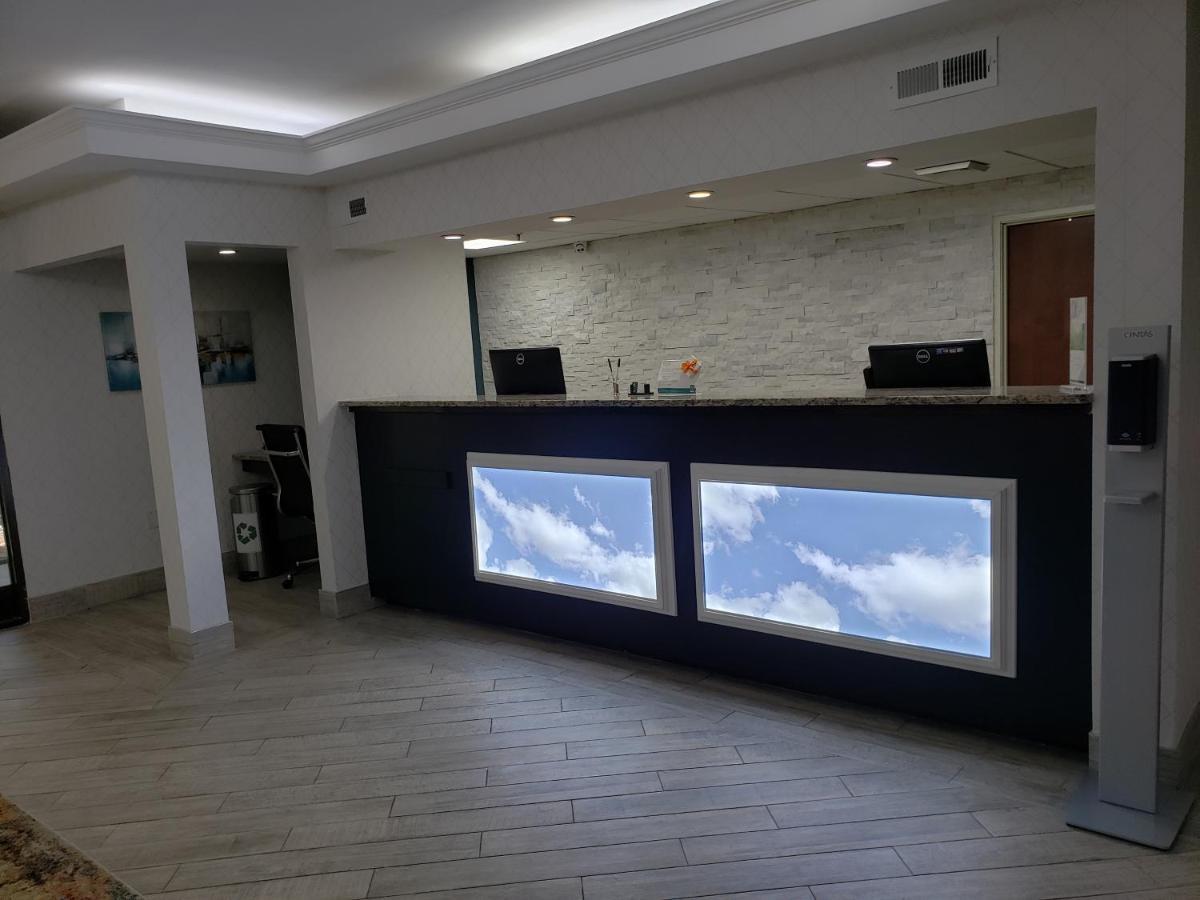Quality Inn & Suites Clemmons I-40 Екстериор снимка