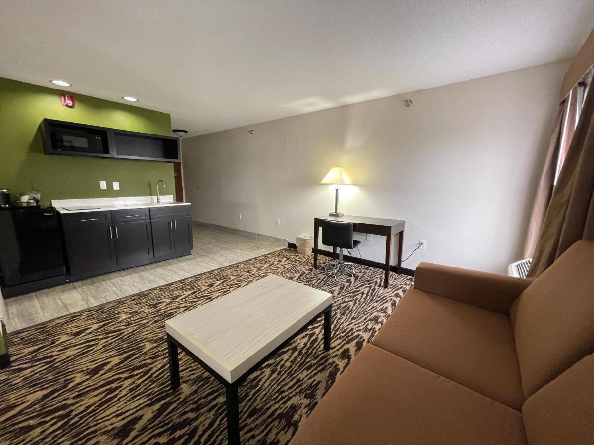 Quality Inn & Suites Clemmons I-40 Екстериор снимка
