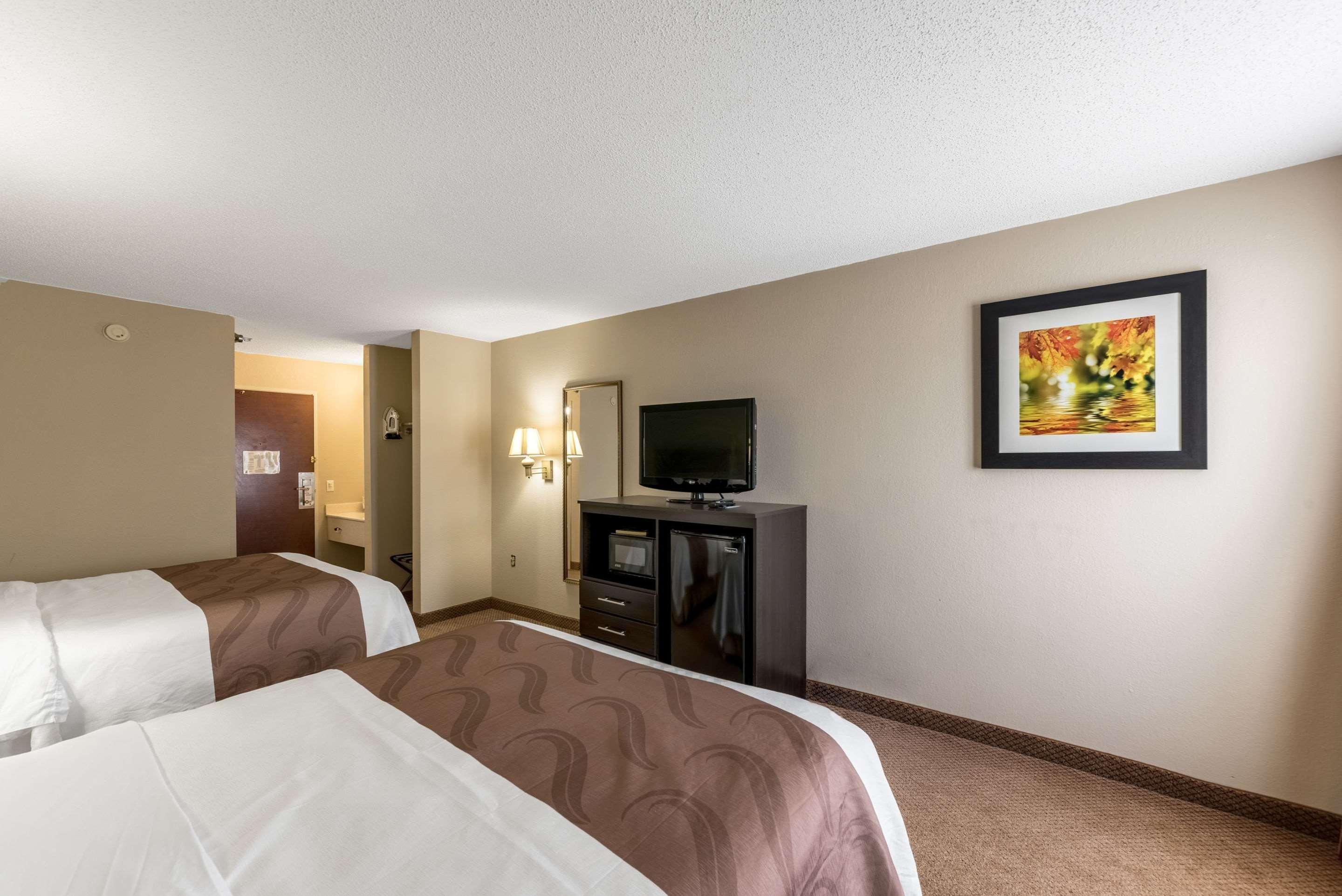 Quality Inn & Suites Clemmons I-40 Екстериор снимка