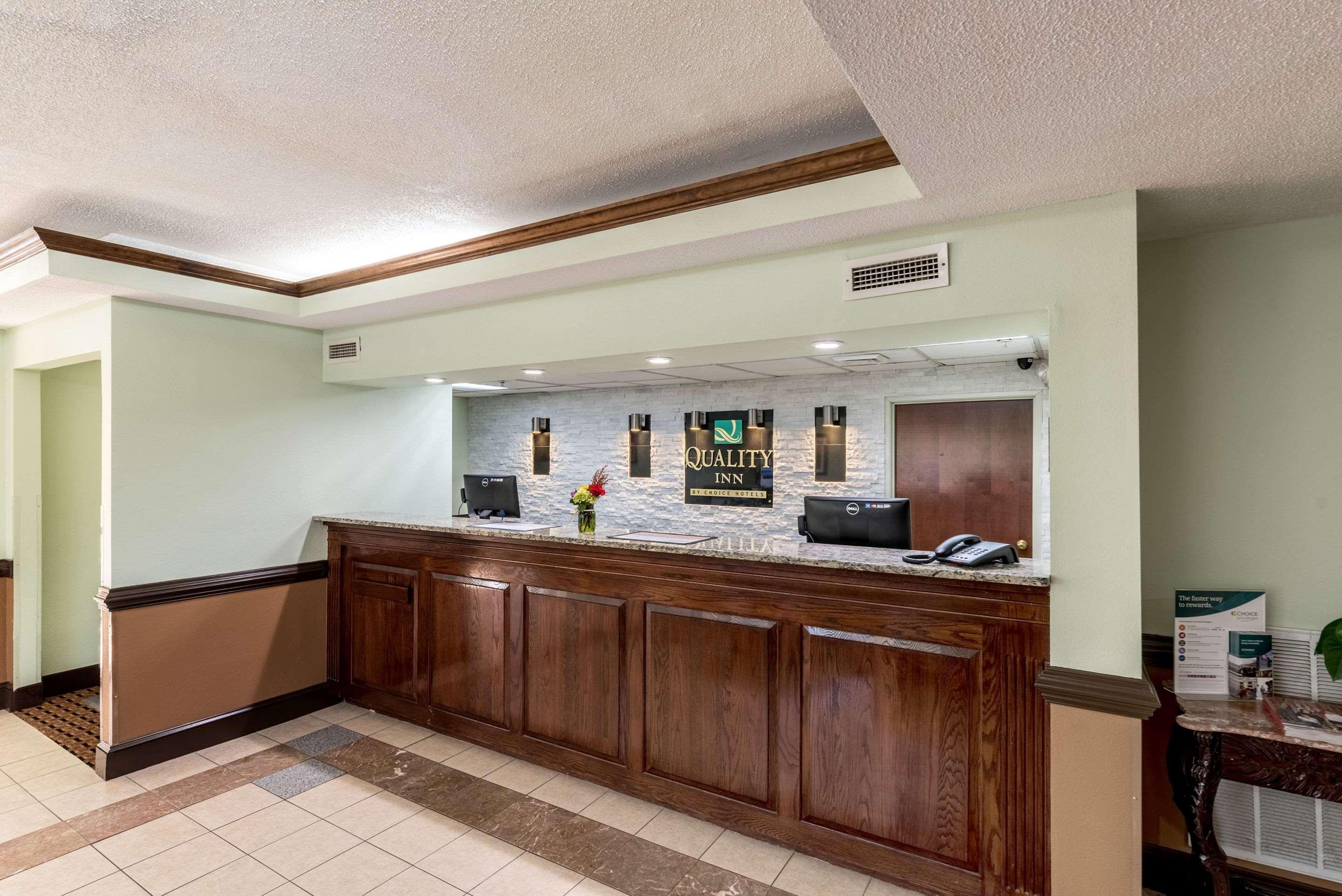 Quality Inn & Suites Clemmons I-40 Екстериор снимка
