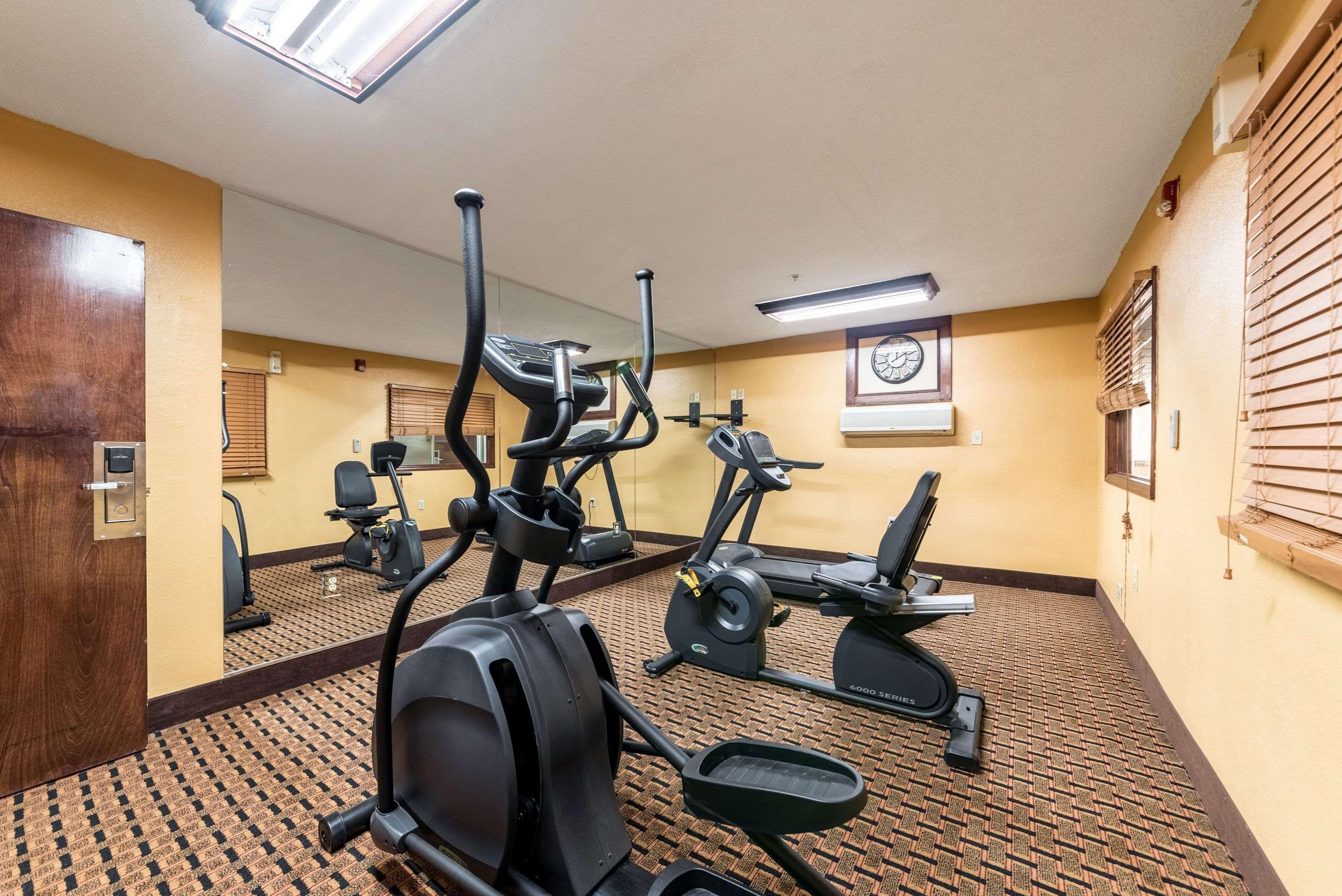 Quality Inn & Suites Clemmons I-40 Екстериор снимка