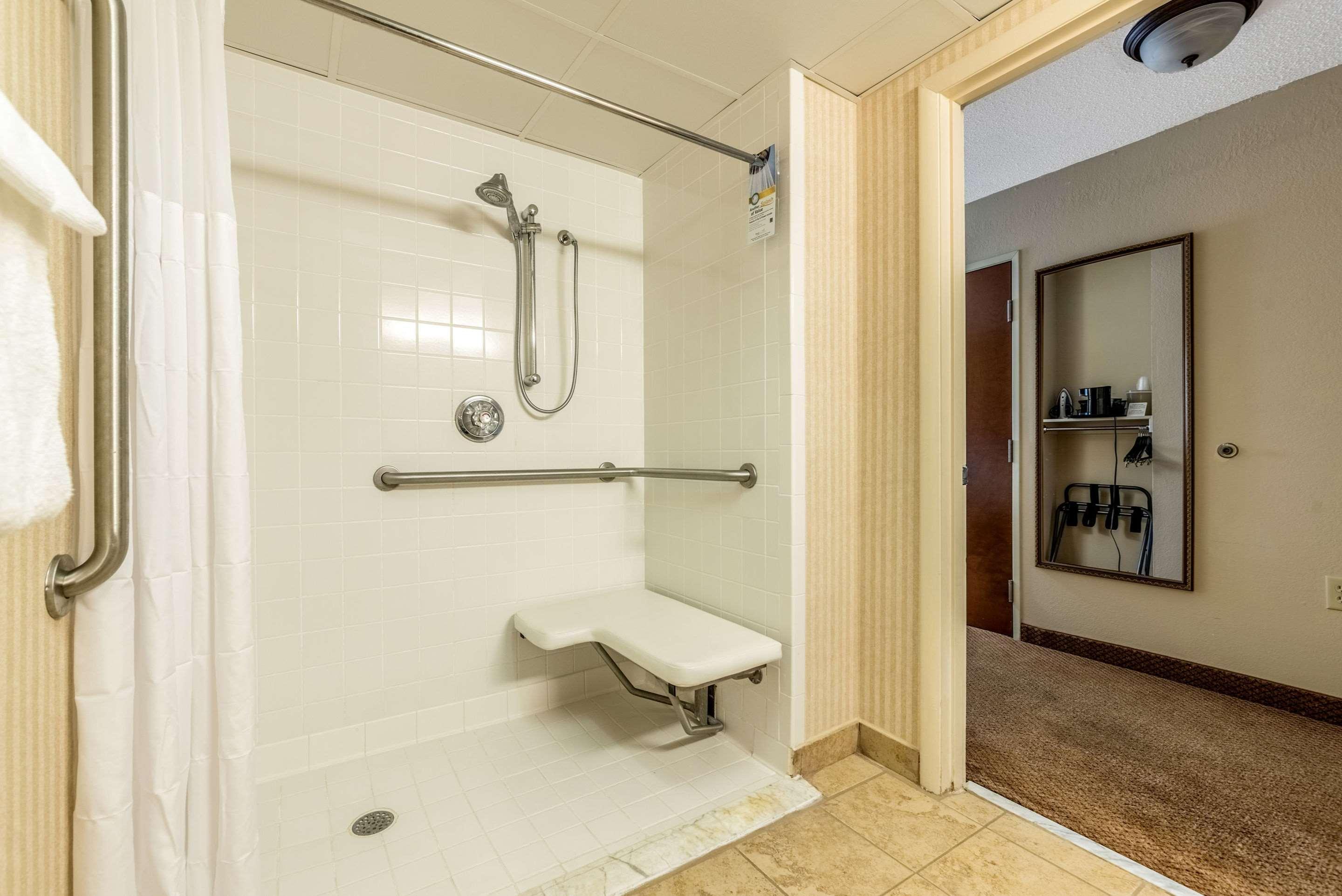Quality Inn & Suites Clemmons I-40 Екстериор снимка