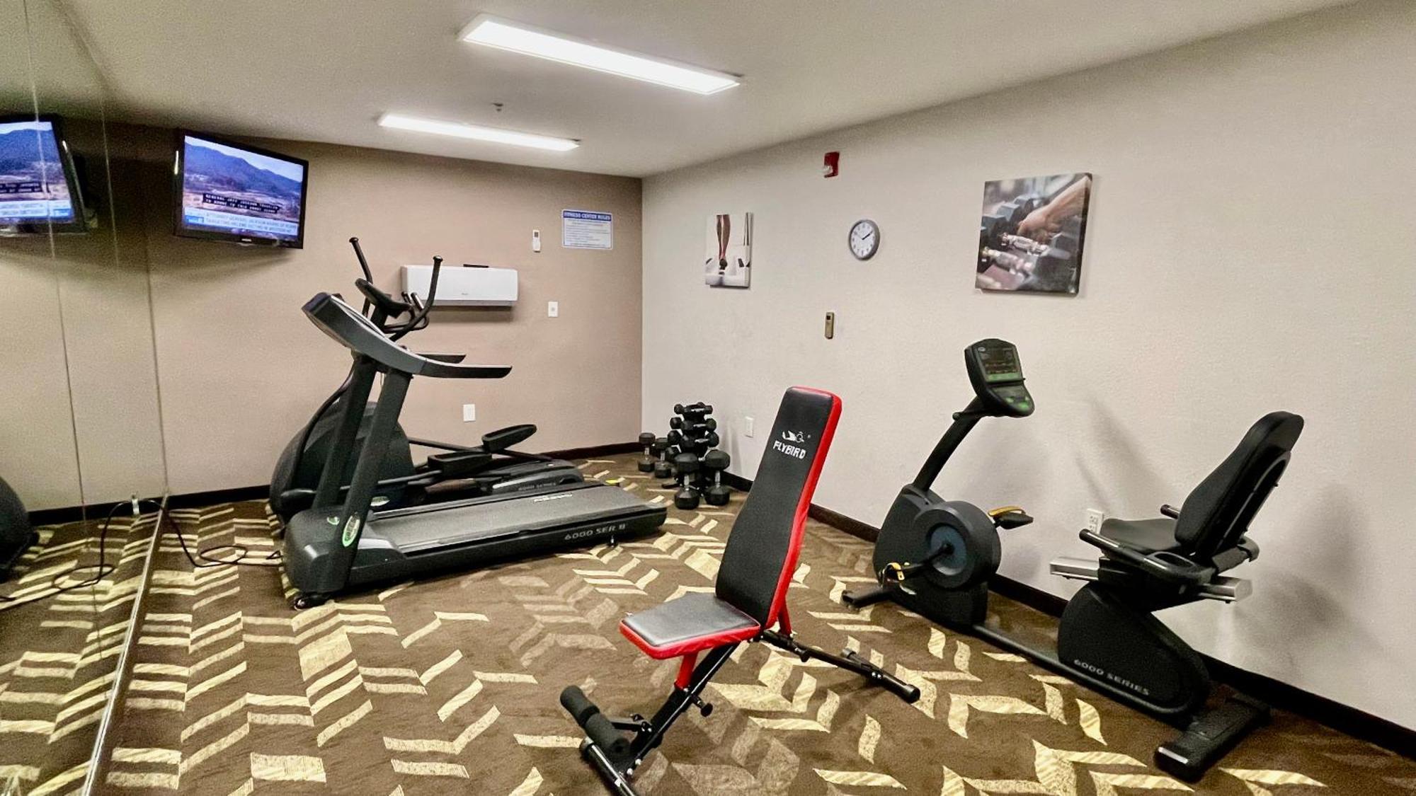 Quality Inn & Suites Clemmons I-40 Екстериор снимка