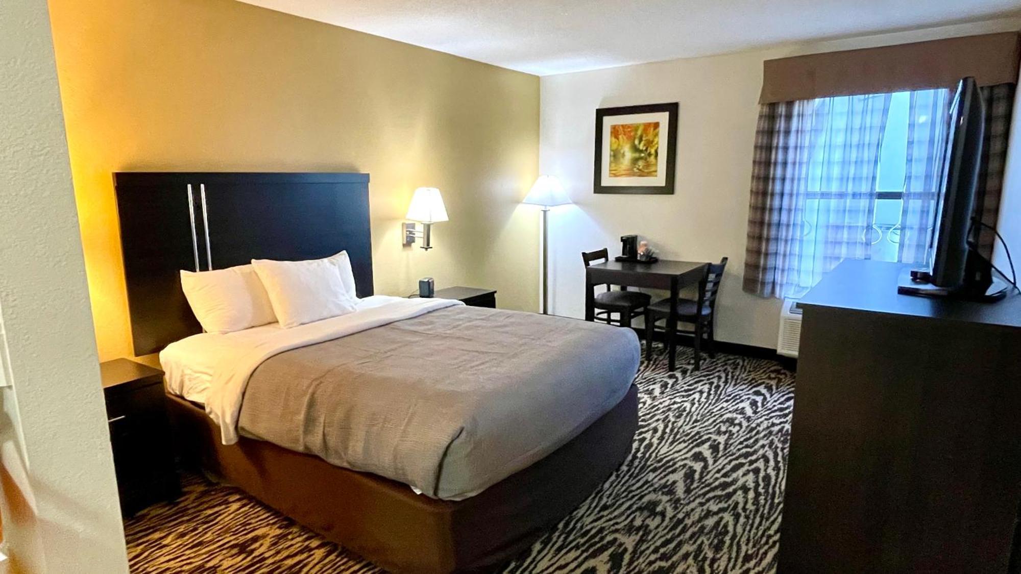 Quality Inn & Suites Clemmons I-40 Екстериор снимка